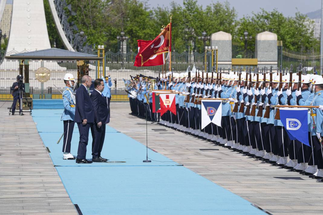 Irak Başbakanı Ankara’da! Külliye’de resmi tören: Sudani’den güç birliği mesajı... 1
